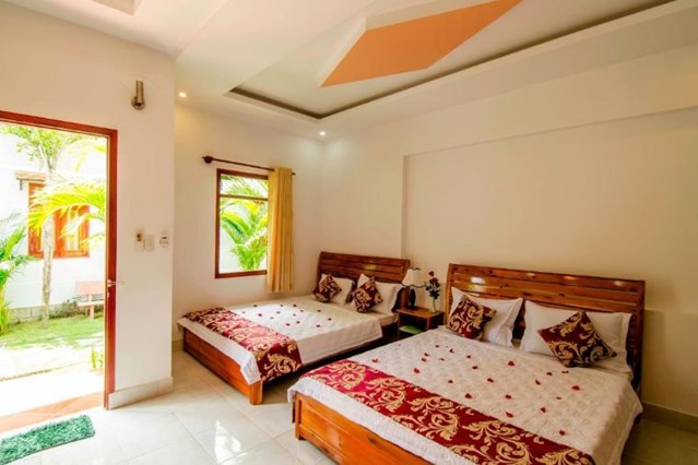 Phòng 4 Hướng vườn